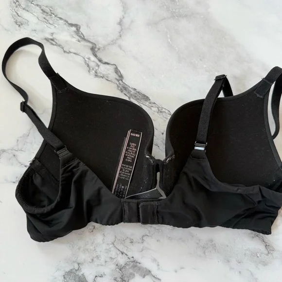Victoria’s Secret Black Push Up Bra Size 32B - Picture 2 of 4